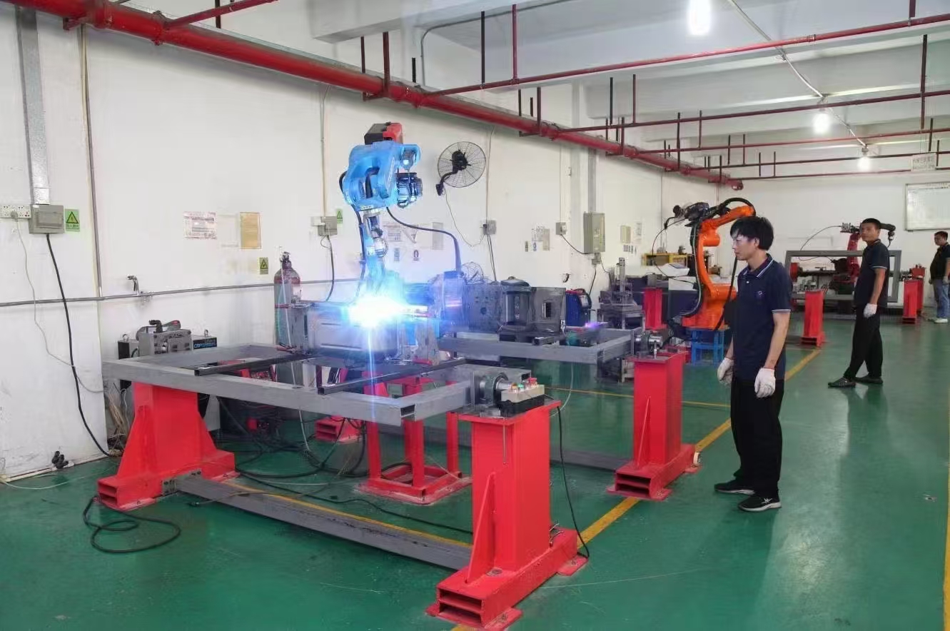 鹏丰精密-皮革拉伸模具